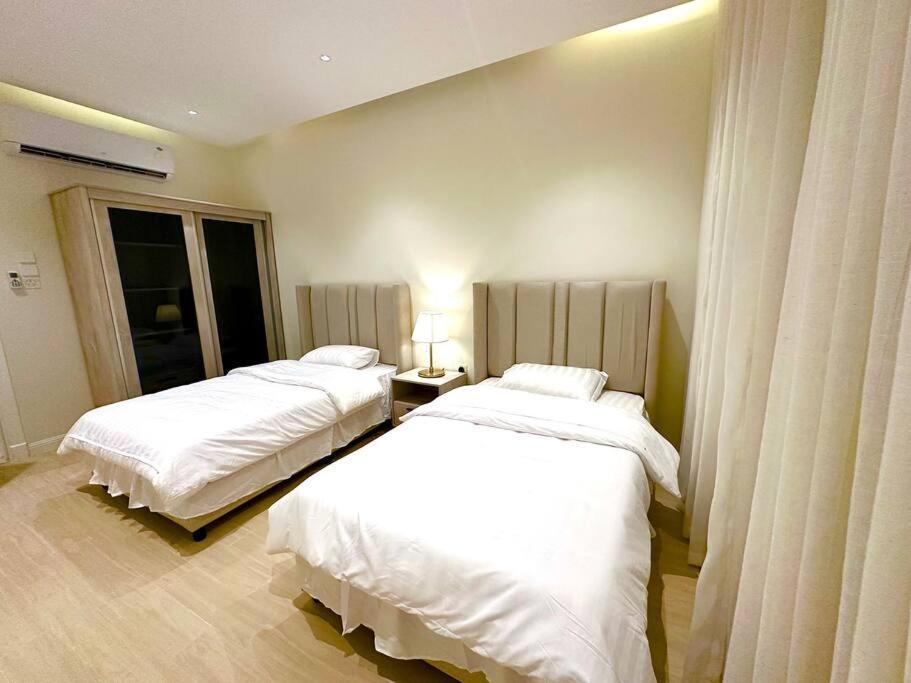 فاخرة بثلاث غرف نوم بالنرجس Apartment *